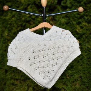 kézzel kötött kislány poncsó