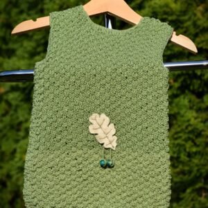 kézzel kötött kisfiú mellény