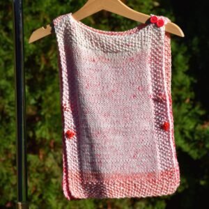 kézzel kötött kislány mellény