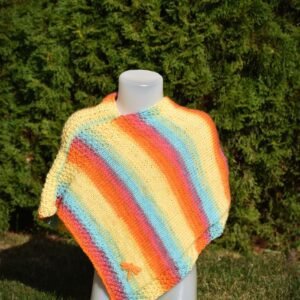 kézzel kötött kislány poncsó