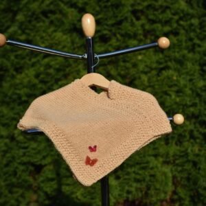 kézzel kötött kislány poncsó