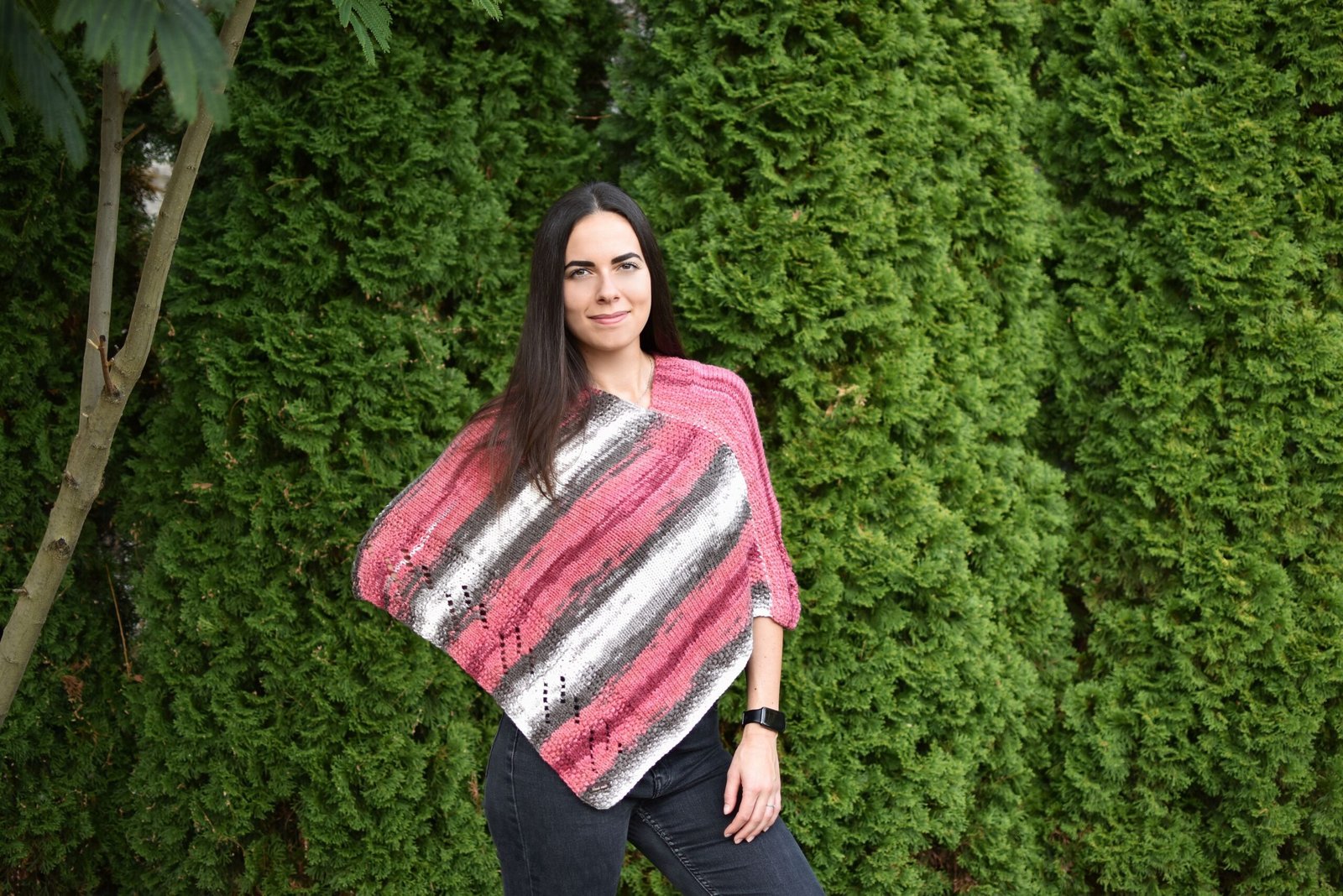 kézzel kötött anti-philling alapú poncsó kézzel kötött anti-philling alapú poncsó