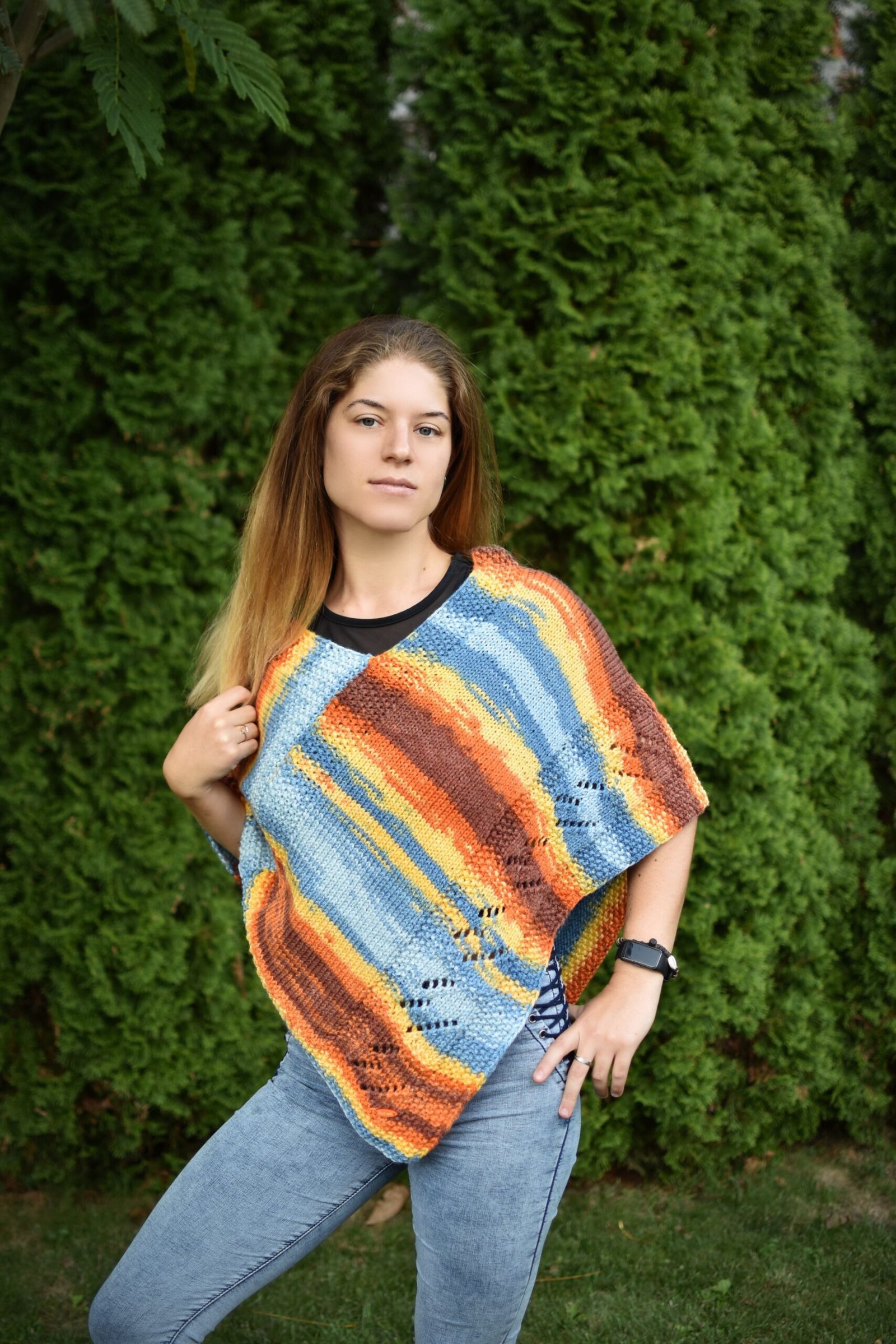 kézzel kötött anti-philling alapú poncsó kézzel kötött anti-philling alapú poncsó