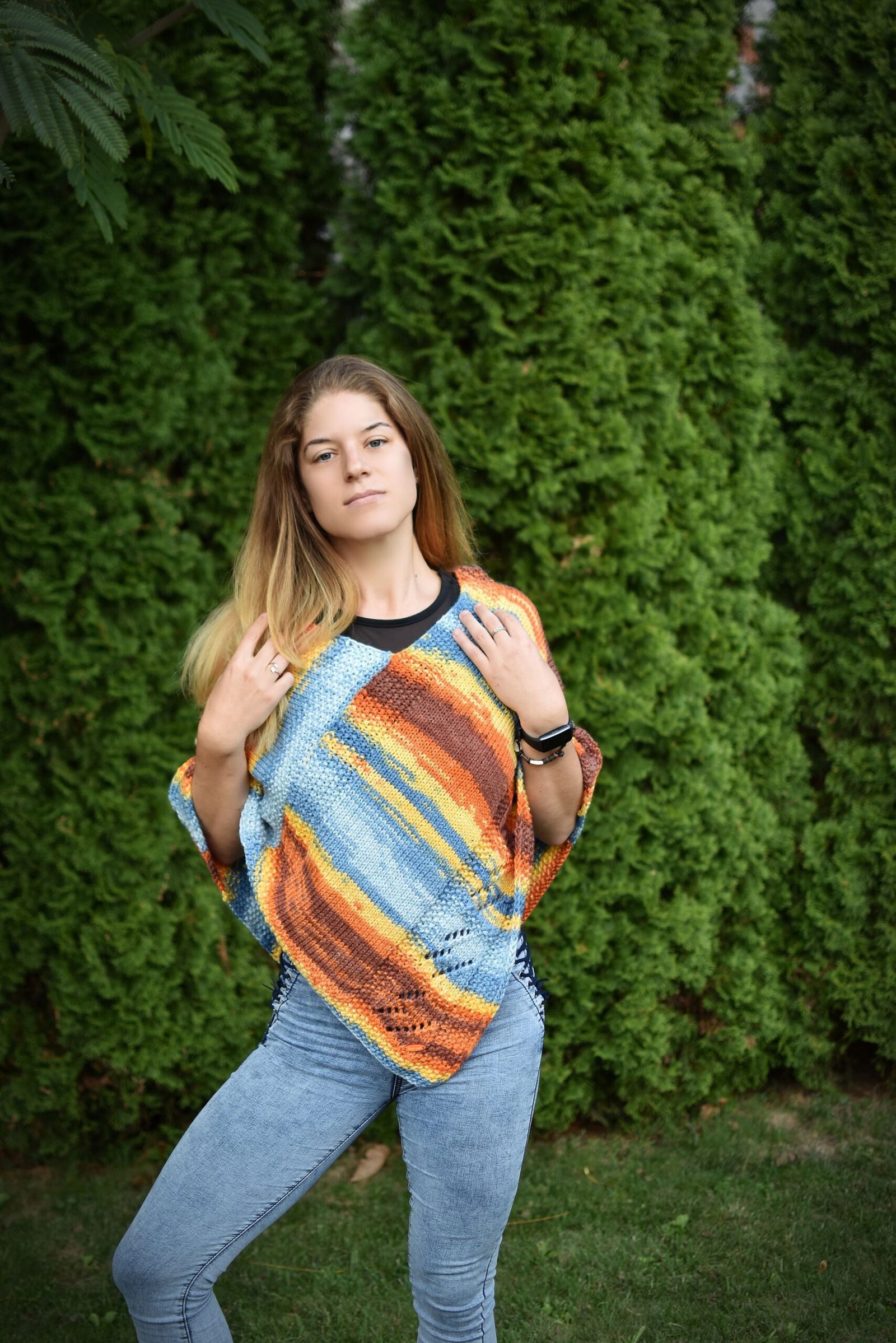 kézzel kötött anti-philling alapú poncsó kézzel kötött anti-philling alapú poncsó