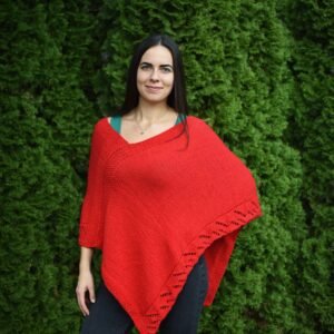 kézzel kötött poncsó