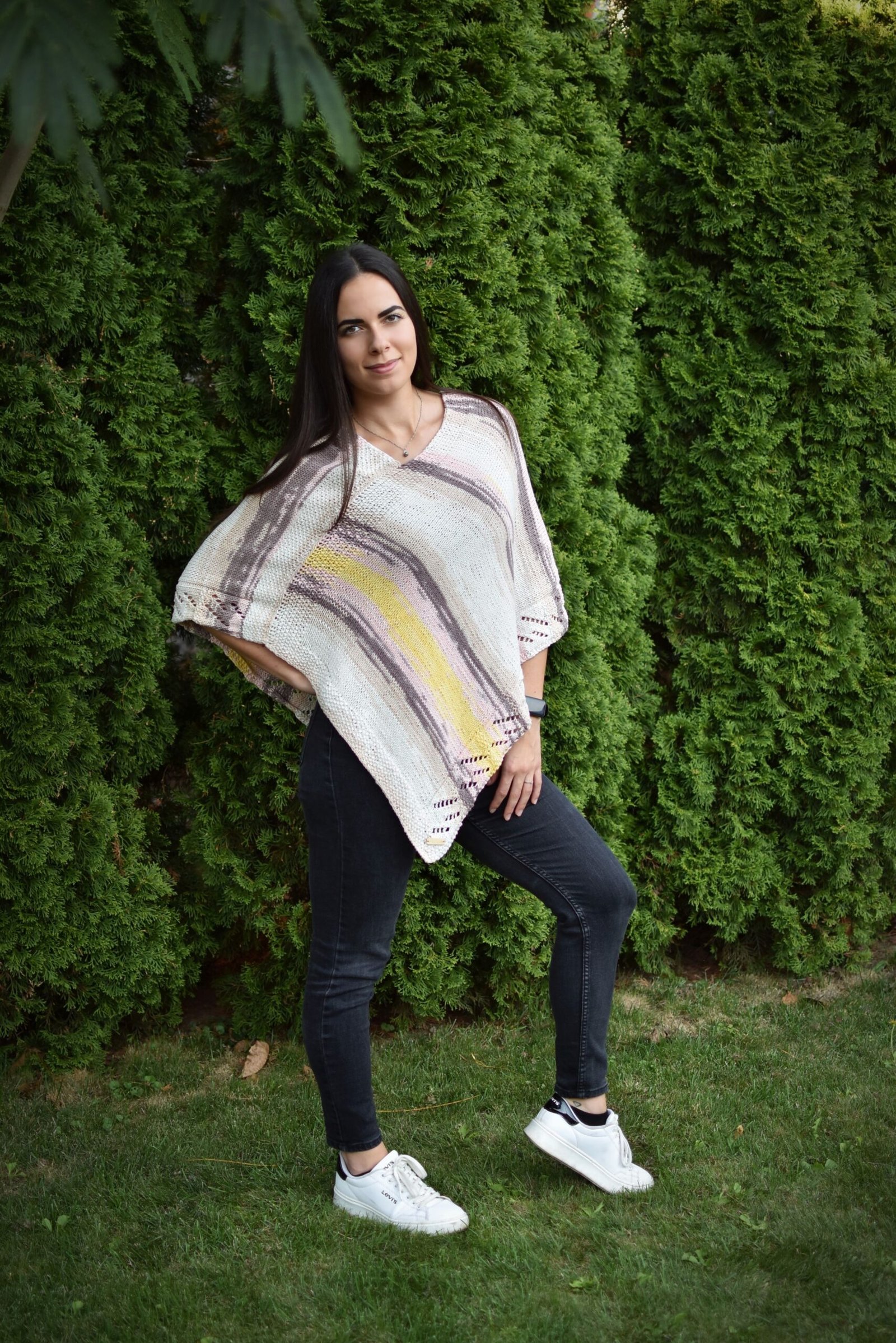 kézzel kötött pamut alapú poncsó kézzel kötött pamut alapú poncsó