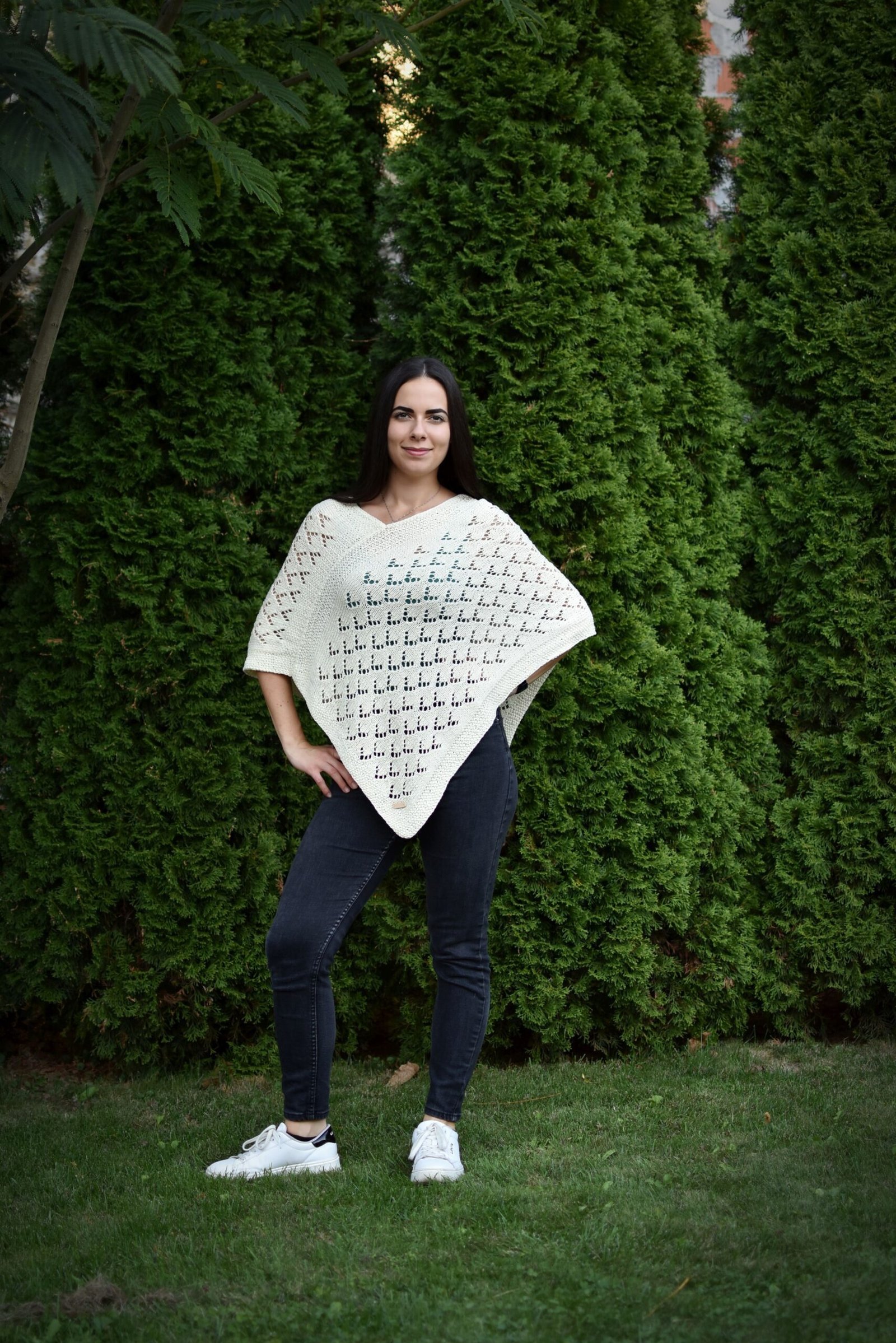 kézzel kötött pamut alapú poncsó kézzel kötött pamut alapú poncsó