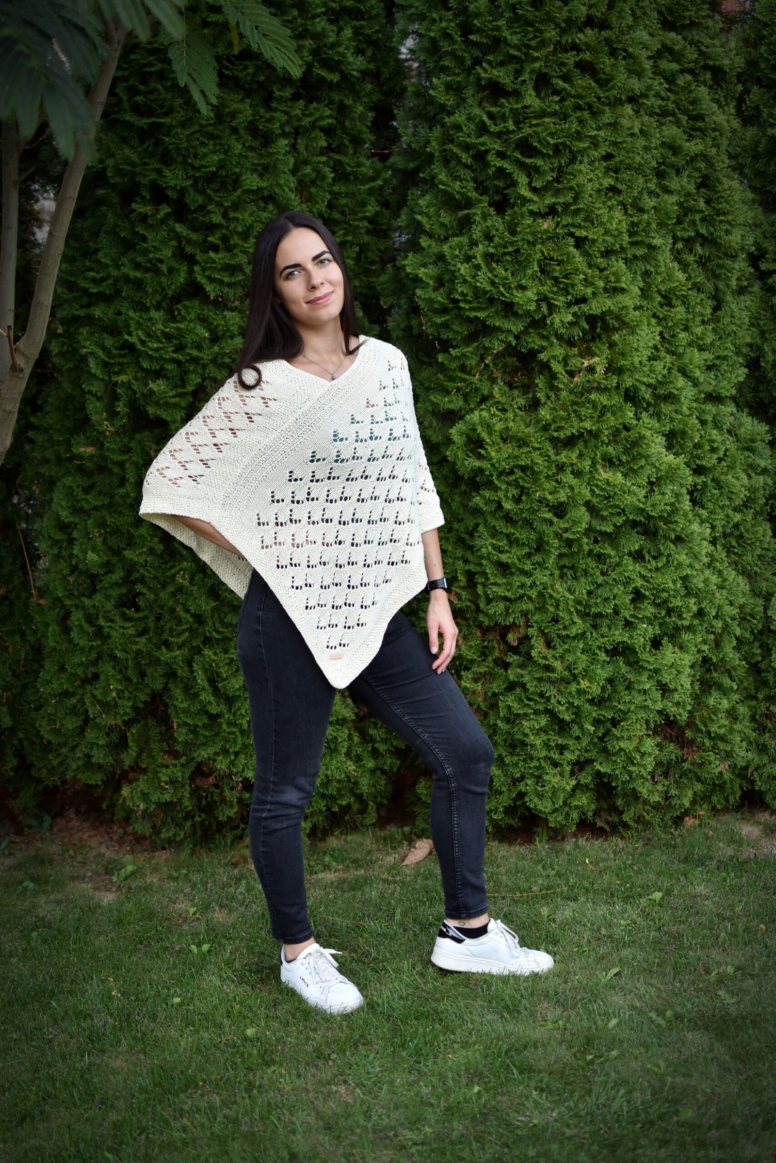 kézzel kötött pamut alapú poncsó kézzel kötött pamut alapú poncsó