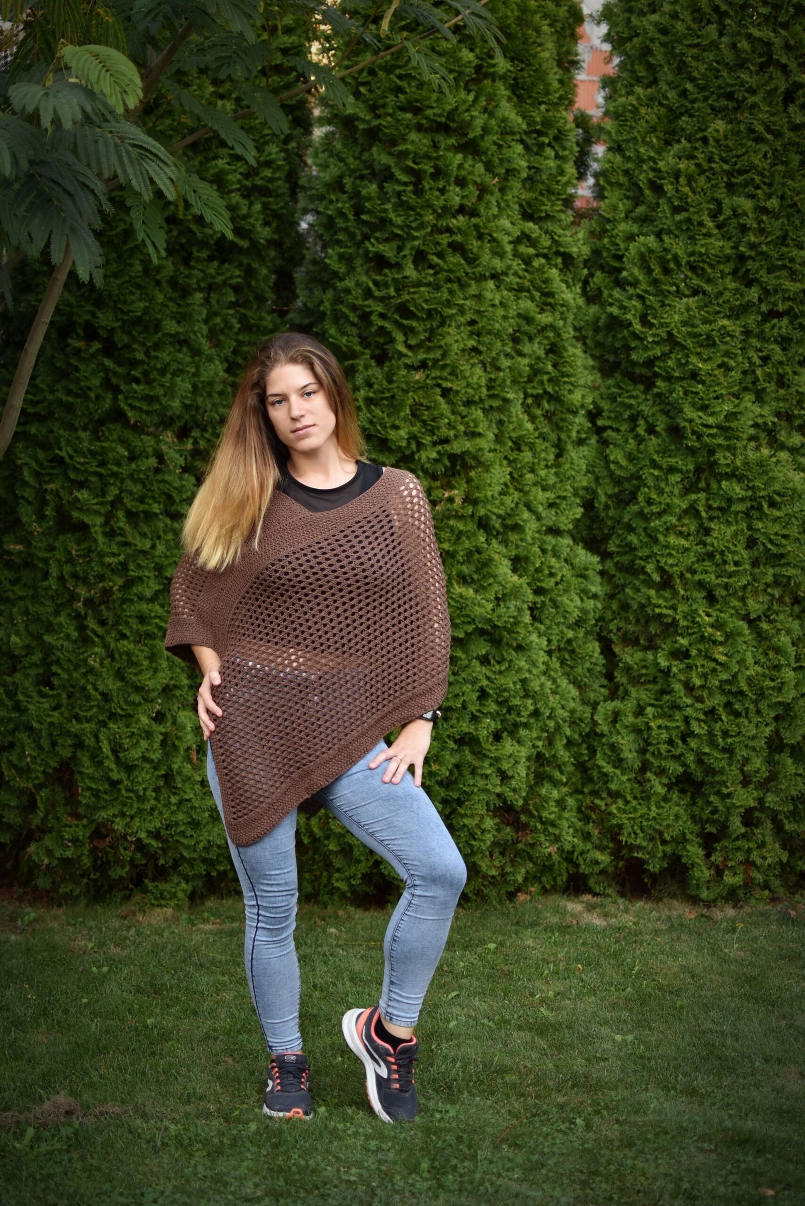 kézzel kötött pamut alapú poncsó kézzel kötött pamut alapú poncsó