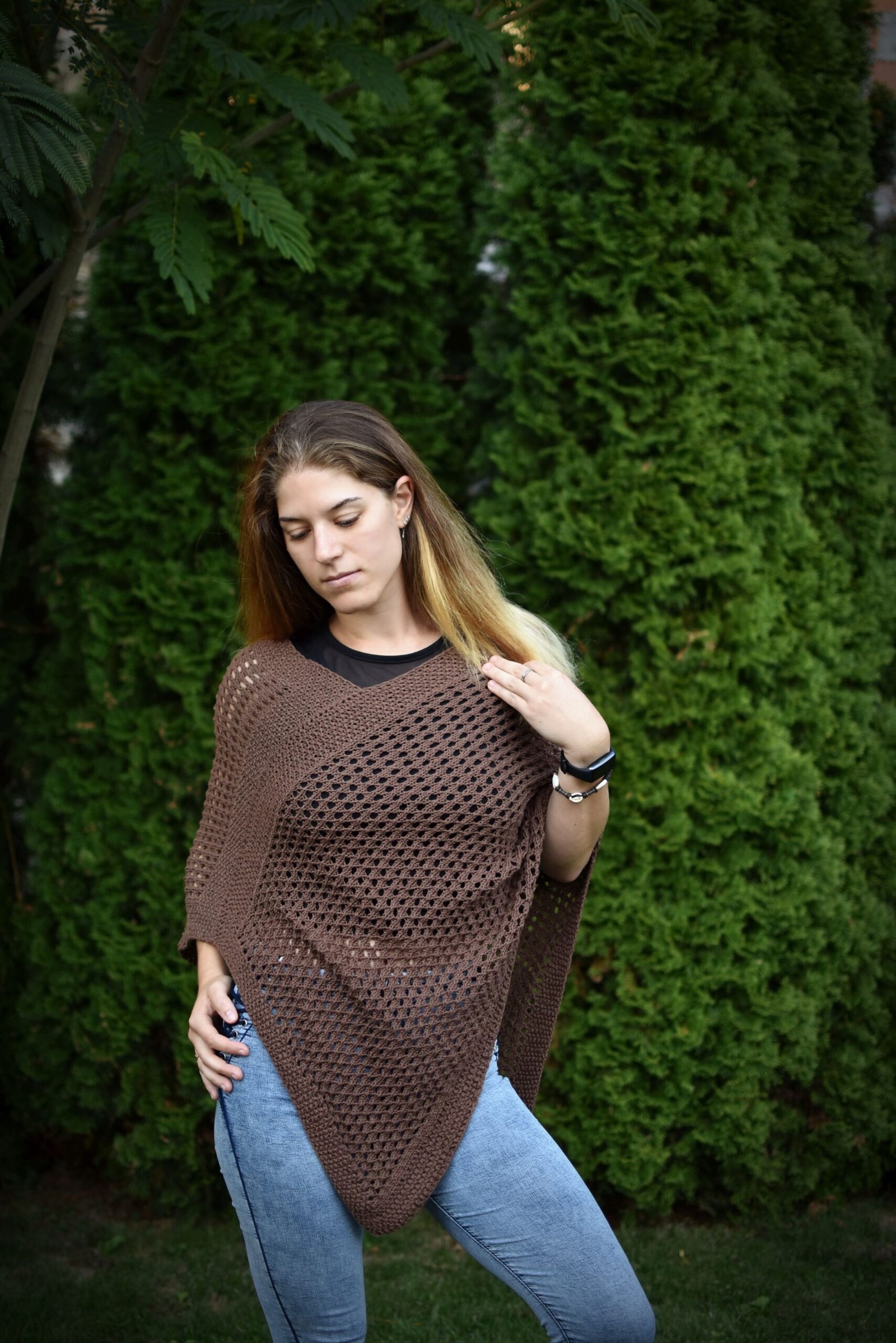 kézzel kötött pamut alapú poncsó kézzel kötött pamut alapú poncsó